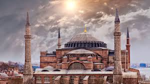 Ayasofya Camii – İstanbul’un Ruhani ve Kültürel Simgesi