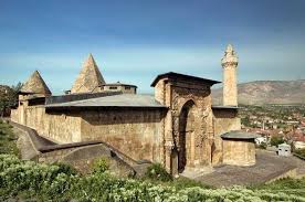 Divriği Ulu Camii – Anadolunun Taşla Yazılmış Masalı