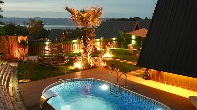 Sakarya Sapanca Uzunkum Mevkii 4 Kişilik Isıtmalı Havuzlu SFRS1000-59