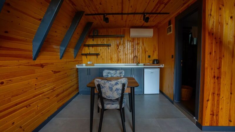 Sakarya Sapanca Uzunkum Mevkii 2 Kişilik Isıtmalı Havuzlu SFRS1000-66