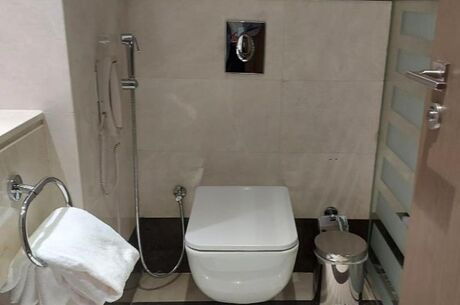 UMRE ZİYARETİ İKRAM TURİZM 11 ŞUBAT E0221 8 GÜN