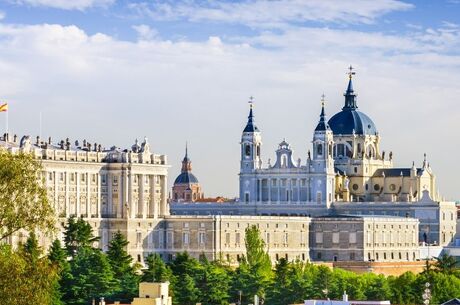 ANKARA HAREKETLİ İSPANYA & ENDÜLÜS TURU (6 Gece 7 Gün Madrid Gidiş-Barselona Dönüş)