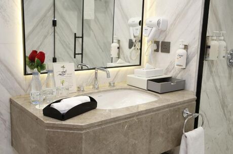 UMRE ZİYARETİ İKRAM TURİZM 29 MART i0391 7 GÜN